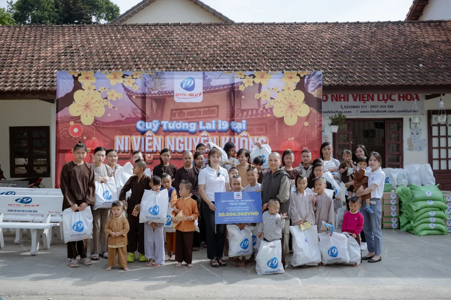 Chương trình hoàn trả hàng ngày f1686